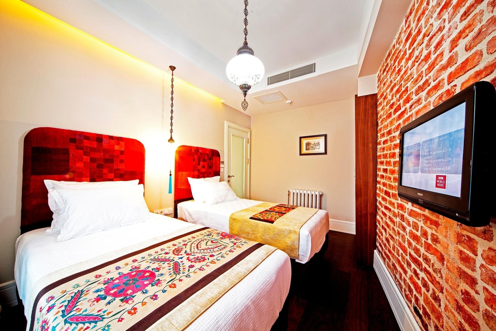 Azade Suites Istanbul Bagian luar foto