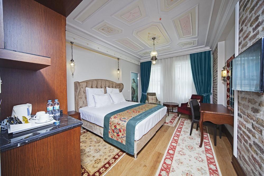 Azade Suites Istanbul Bagian luar foto