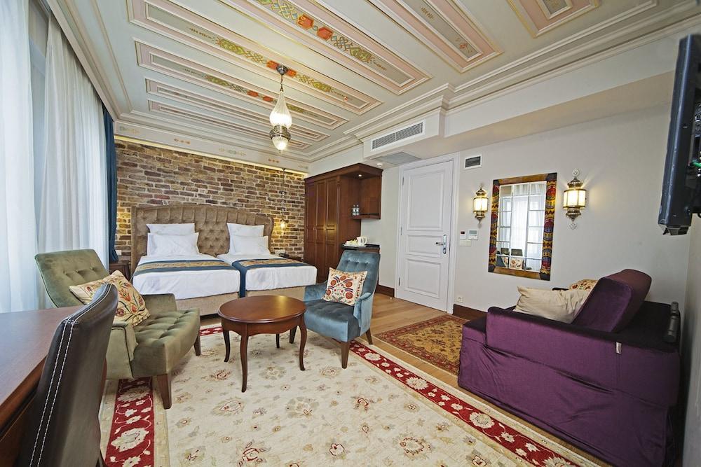 Azade Suites Istanbul Bagian luar foto